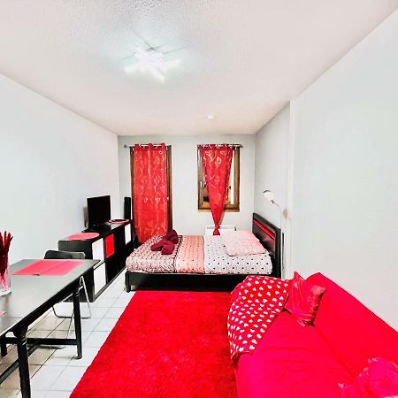 Le Red Escape A 15Min Du Centre Avec Parking Prive Gratuit Daire Annecy Dış mekan fotoğraf