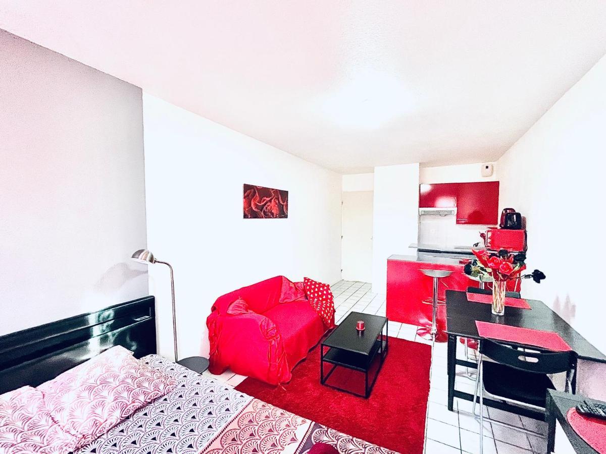 Le Red Escape A 15Min Du Centre Avec Parking Prive Gratuit Daire Annecy Dış mekan fotoğraf